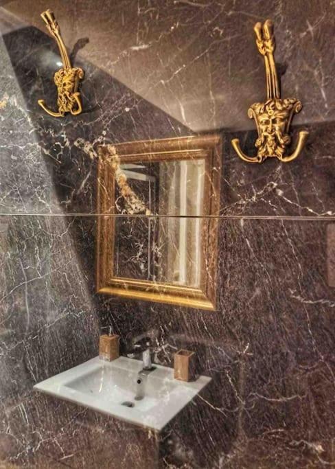 Royal Blue Grand Suite No 4 Piraeus Port ภายนอก รูปภาพ